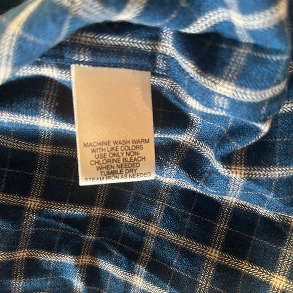 St John’s Bay Men’s Shirt in XL. - Picture 4 of 6